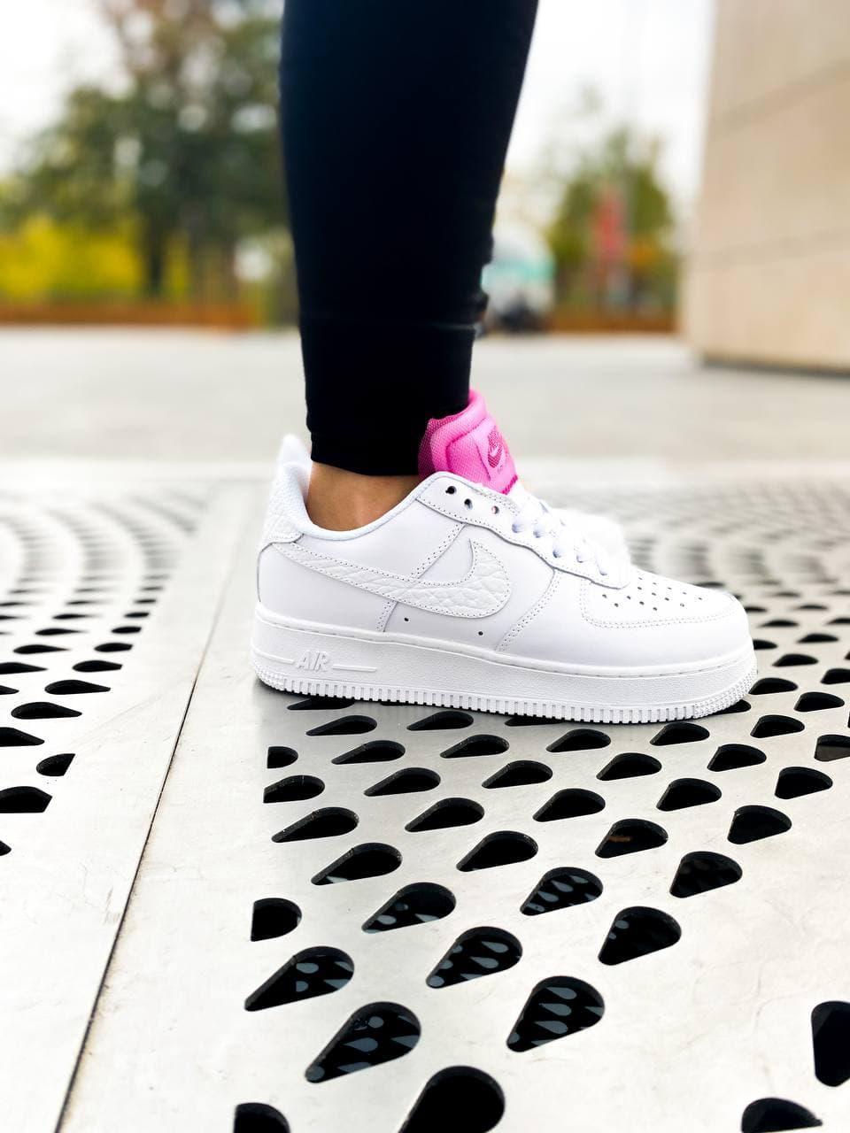 Nike Air Force 1 LX White Lace "Pink"