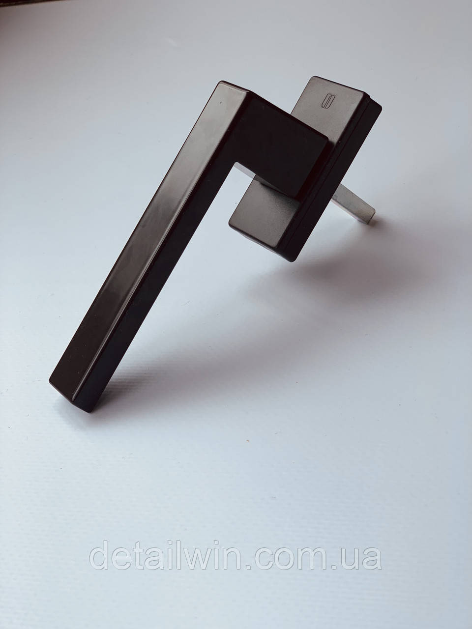 Ручка оконная для металлопластиковых окон Medos Tallinn коричневая алюминиевая - фото 2 - id-p1430469054