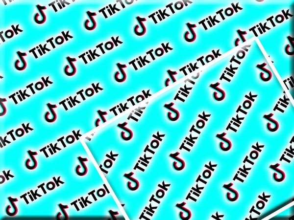 Папір для пакування подарунків (паковальний папір, подарунковий папір) " Тік Ток (Tik Tok)