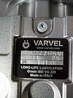 Редуктор для штукатурки Varvel FRD 2 2 B5 V 1:7,11 IEC90 B14(24 140) AU25 DFU 160