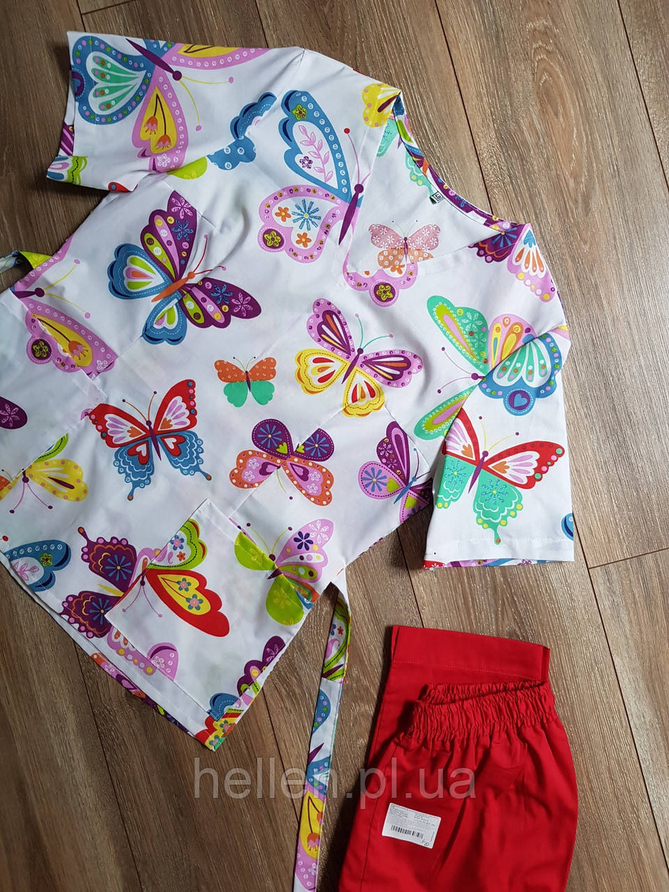 Принтований медичний топ "Великі метелики"