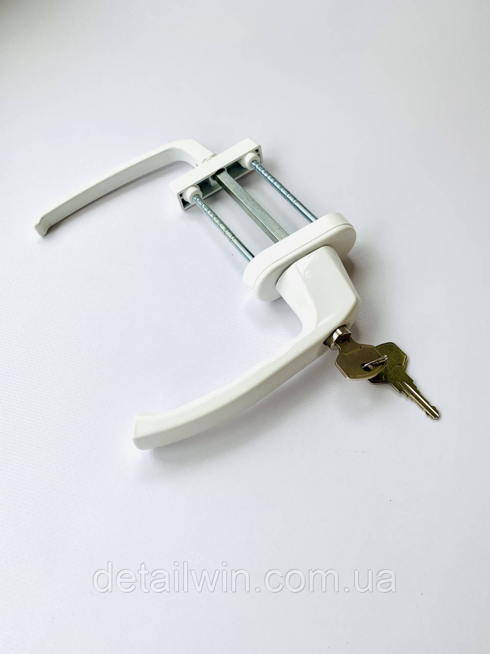 Ручка балконная двухсторонняя с ключом с одной стороны узкая белая - фото 3 - id-p1430991866