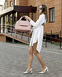 Модна велика жіноча сумка пудра з матової екошкіри через плече, з довгим ремінцем і двома ручками пудрова, фото 6