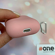 Чохол для AirPods 1 з карабіном тонкий силіконовий футляр чохол для навушників аірподс 1 бежевий SLM, фото 5