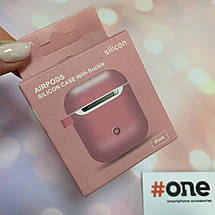 Чохол для AirPods 1 з карабіном тонкий силіконовий футляр чохол для навушників аірподс 1 бежевий SLM, фото 6