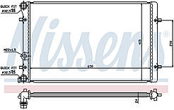 Радіатор охолодження на VW BORA з кондиціонером