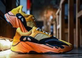 Кросівки Adidas Yeezy Boost 700 Sun Yellow, фото 4