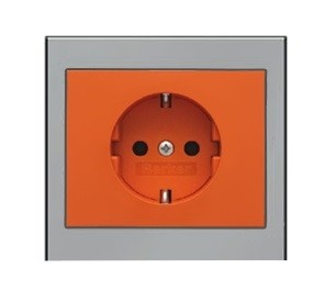 Розетка Berker K.5 з заземленням та захистом від дітей, IP44, нержавіюча сталь