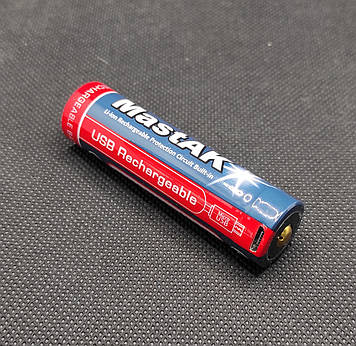 Аккумулятор MastAK 18650P  3,7V 2,60Ah с защитой и зарядкой от microUSB ( 1шт. )