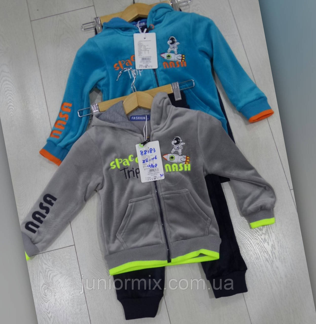 Дитячі велюрові костюми для хлопчиків гуртом Fashion 86--116 см