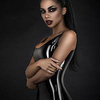 Латекс, вініл, лаковане білизна