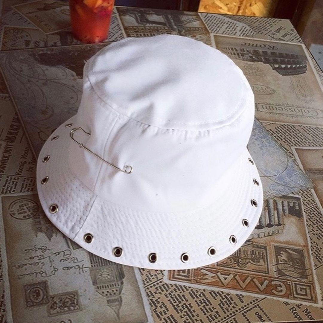 Панама з кільцями та шпилькою Біла, фото 1