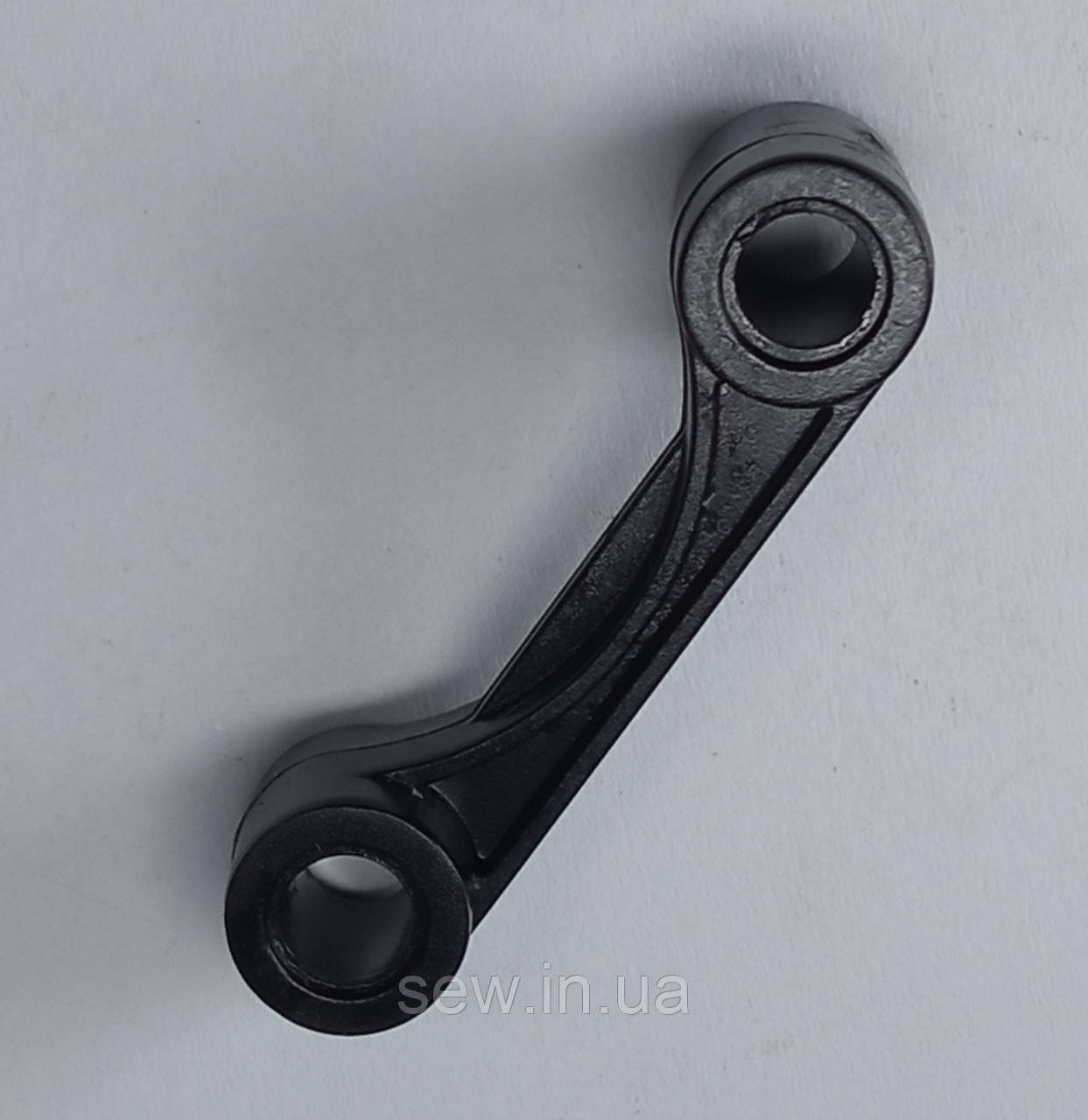 Шатун ниткопритягувача Minerva