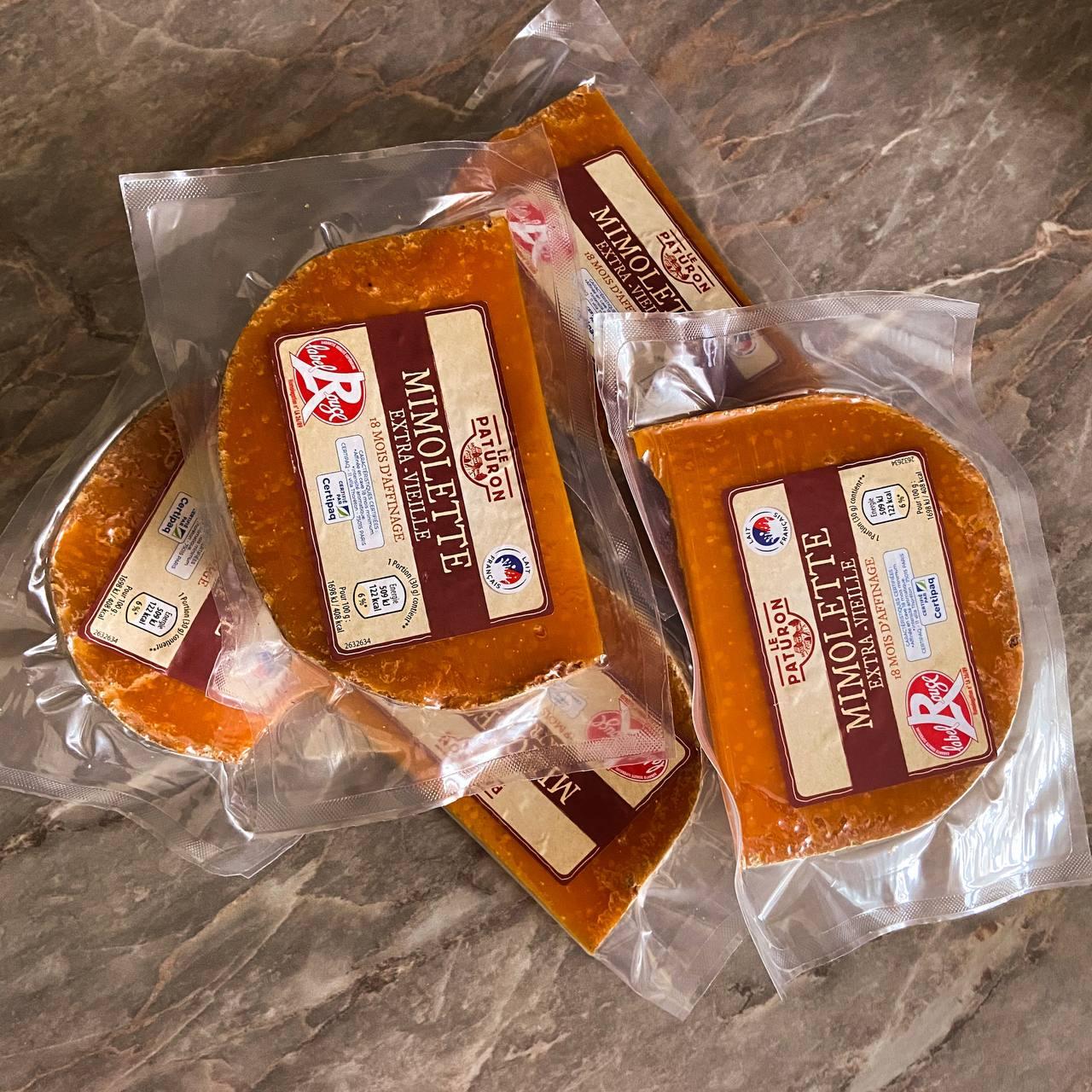 Сир "Mimolette Vieille". Франція