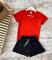 Женский летний комплект красная футболка и чёрные шорты