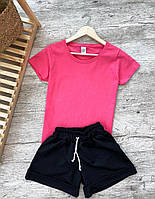 Женский летний комплект розовая футболка и чёрные шорты