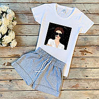Женский летний комплект белая футболка с принтом "Космос" и серые шорты