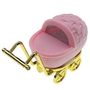 Футляр коляска розовая бархат для изделий под кольцо и украшения размер 6,5Х6,5Х6 см