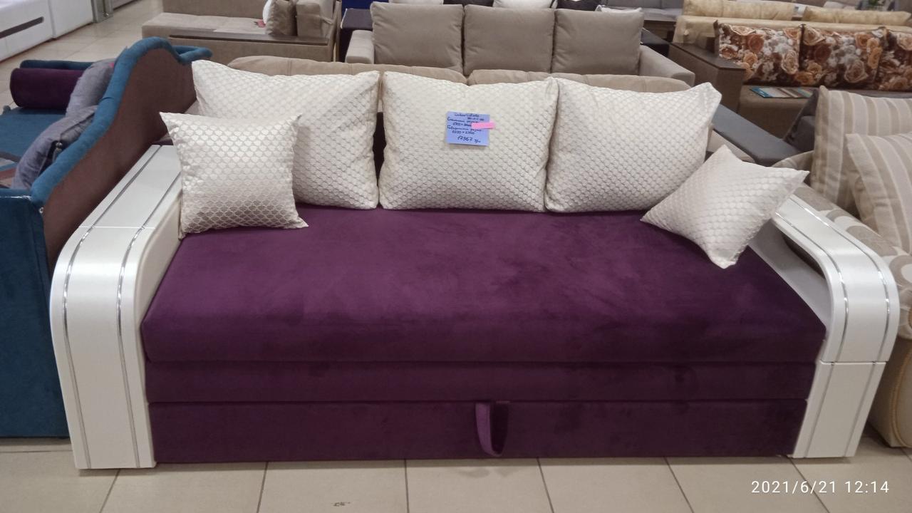 Розкладний диван з системою карго