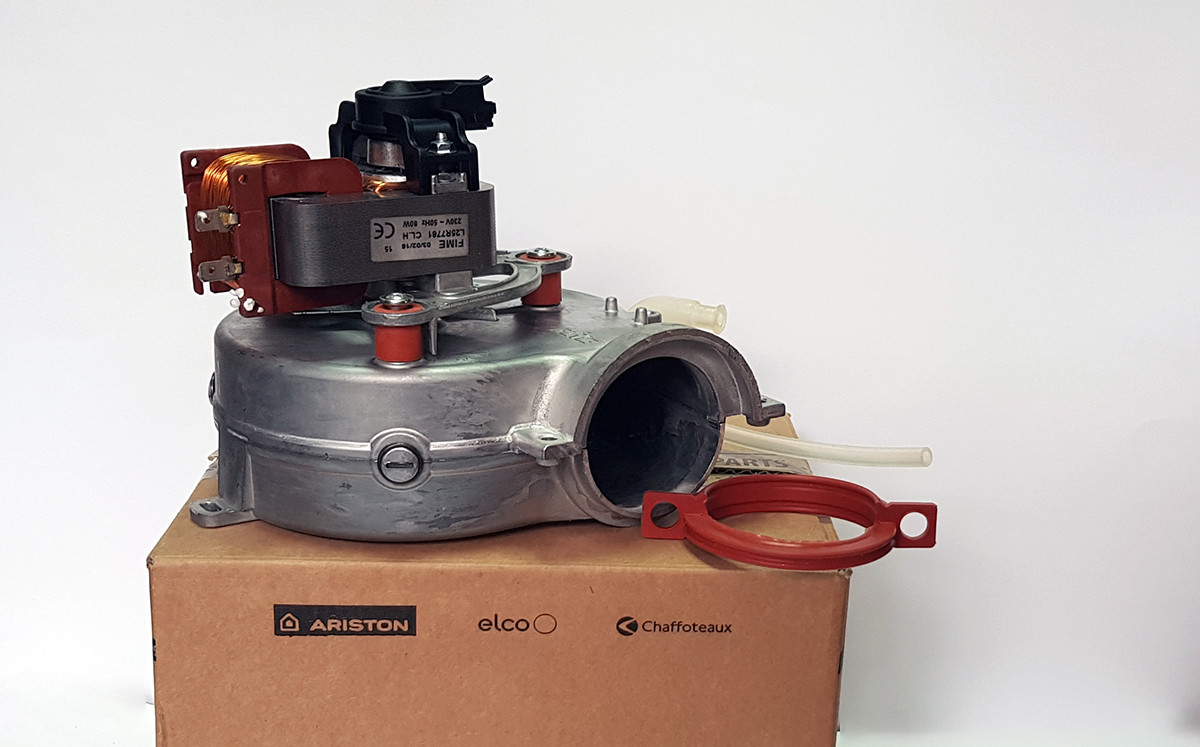 Вентилятор на газовий котел Ariston GENUS (EVO) 32/35/36 FF 65105042