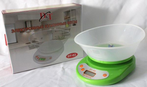 Ваги кухонні до 5 кг із чашкою Зелені