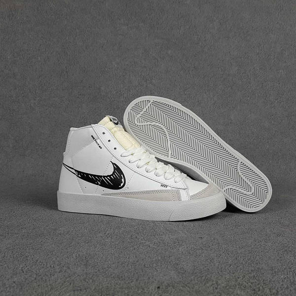 NIKE Blazer Mid Vintage 77