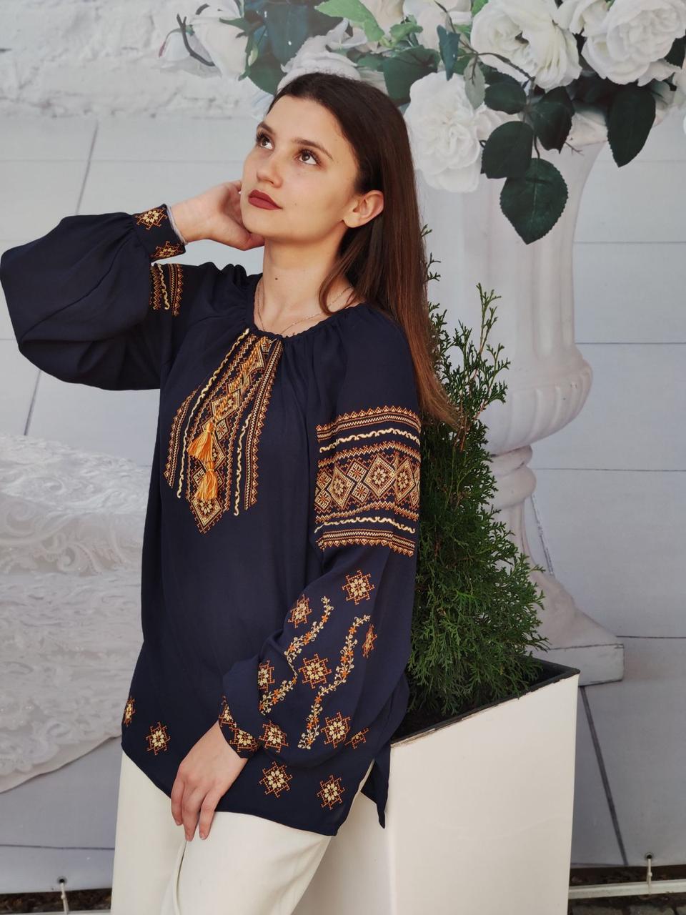 Вишиванка для жінок на синьому шифоні, 44-56 р-ри, фото 1