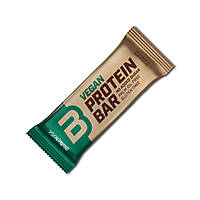 Батончик BioTech Vegan Protein Bar, 50 грам - Шоколад