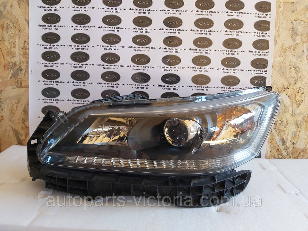 Фара ліва Honda галоген Accord 12-15 Sedan L Halogen США Б/У