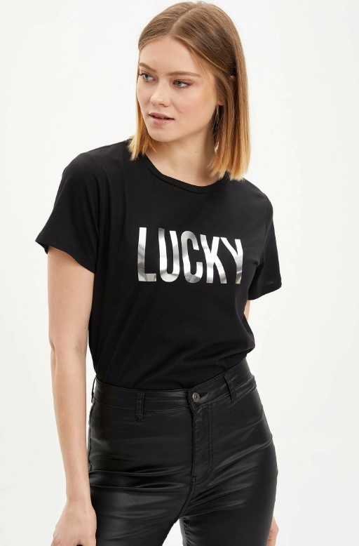 Чорна жіноча футболка Defacto/Дефакто з принтом Lucky