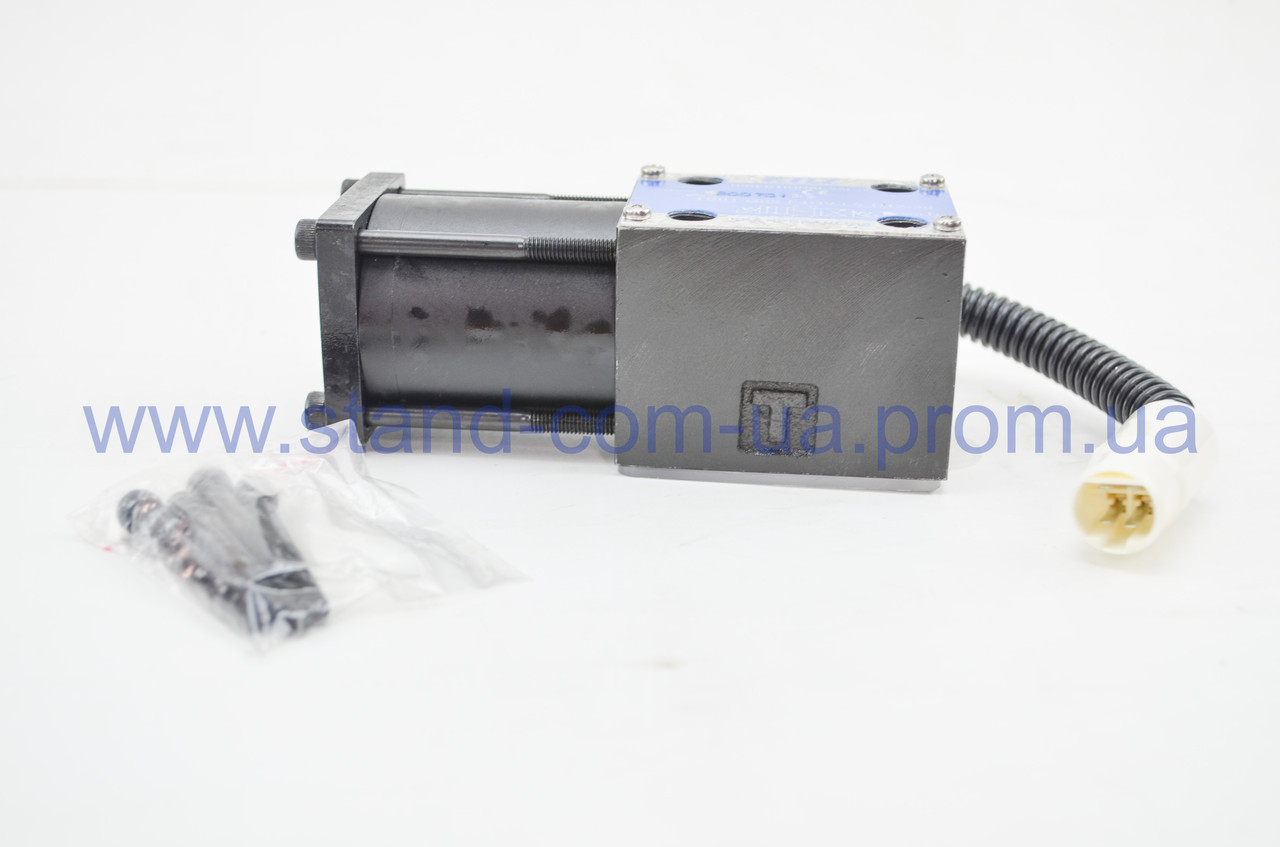 Клапан электромагнитный, соленоид, магнит TCM FD10-18T19, 135L3-82003, фото 1