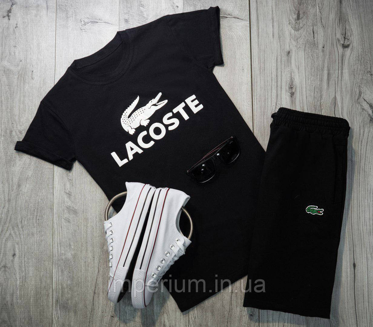 Чорна футболка з білим логотипом Lacoste