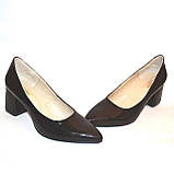 Шкіряні туфлі на маленькому підборі, фото 2