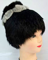 Зимняя женская шапка черного окраса - мех кролика