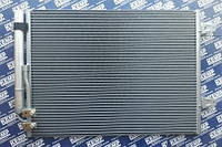 Радиатор кондиционера VW Passat CC Pas.B61.6-2.0 TDI 10-> 575*440(с осушителем)