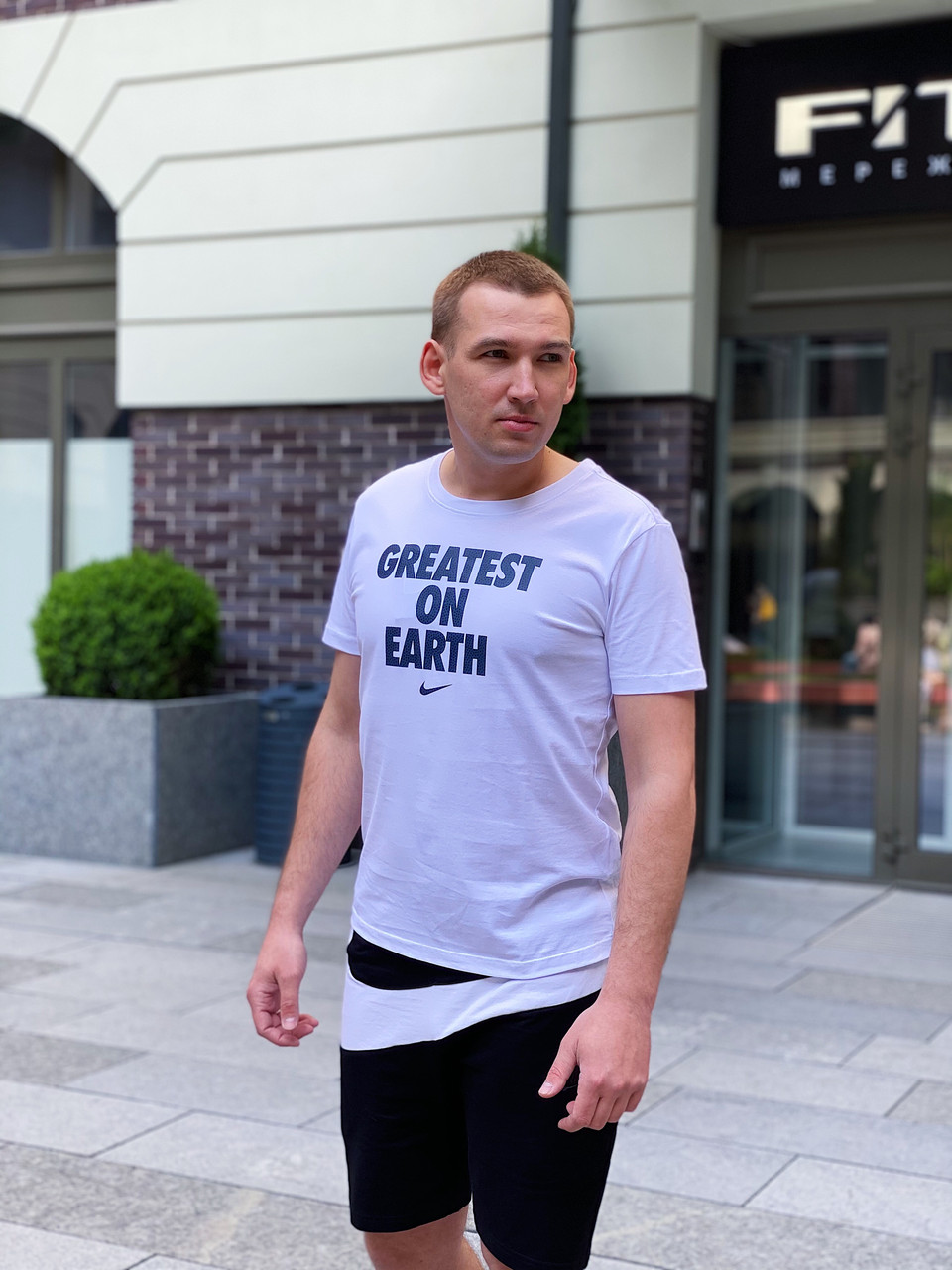 Футболка чоловіча Nike Greatest On Earth / CV1041-100 (Розмір:L)