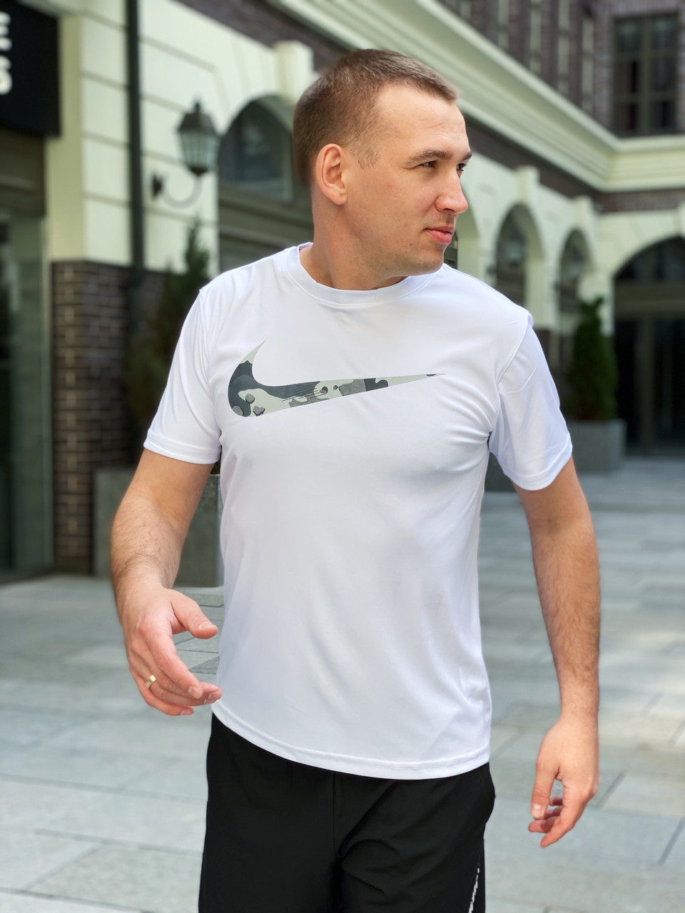 Футболка чоловіча Nike M NK DRY LEG TEE CAMO SWSH / BV7935-100 (Розмір:2XL)