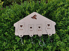 Дерев'яна настінна ключниця "Сім'я Ведмедів" Ключниця з дерева Ключниця дерев'яна з брелоками, гравіюванням