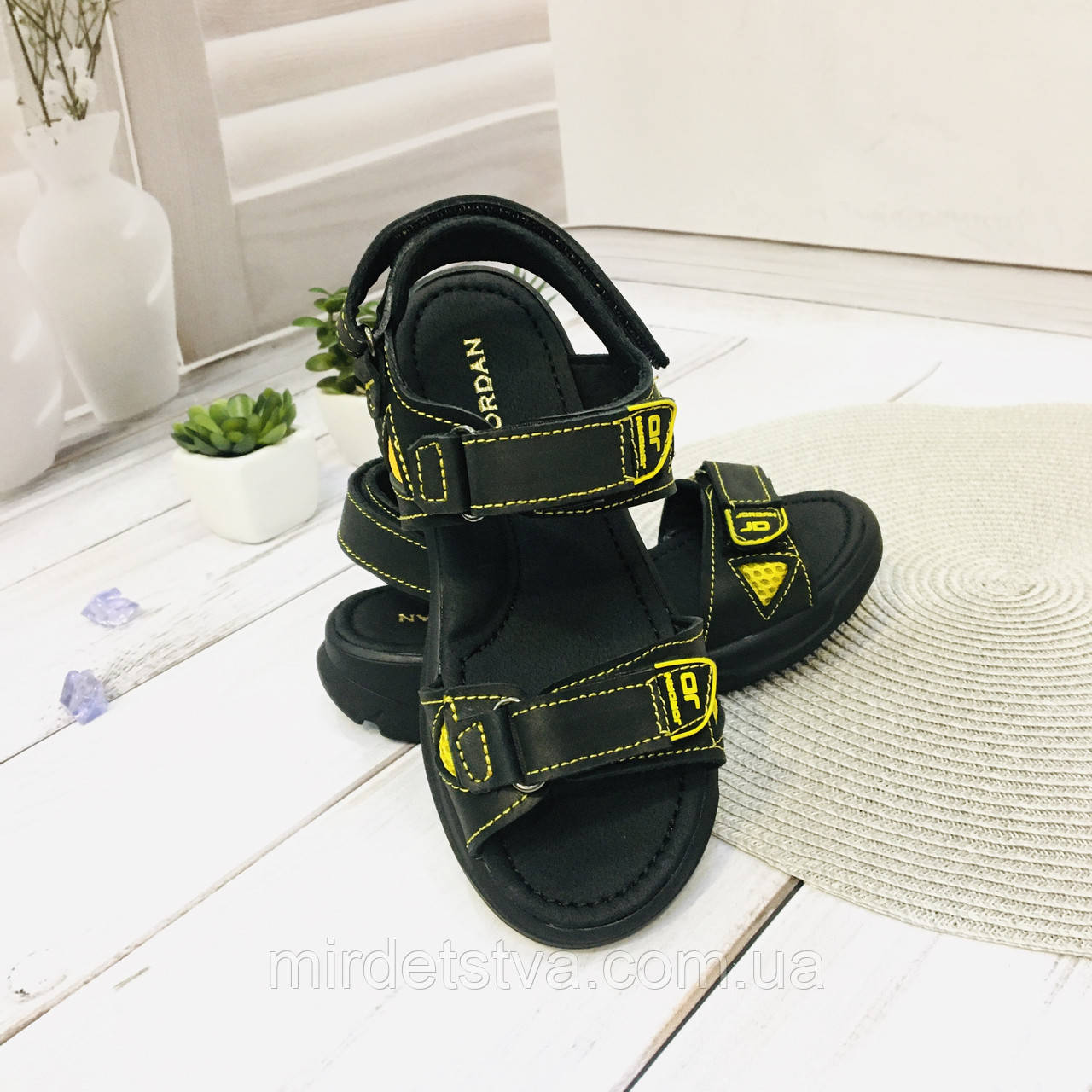 Baby boy deals jordan sandals