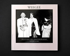 Книга Weegee: Masters of Photography Series. Б/У
