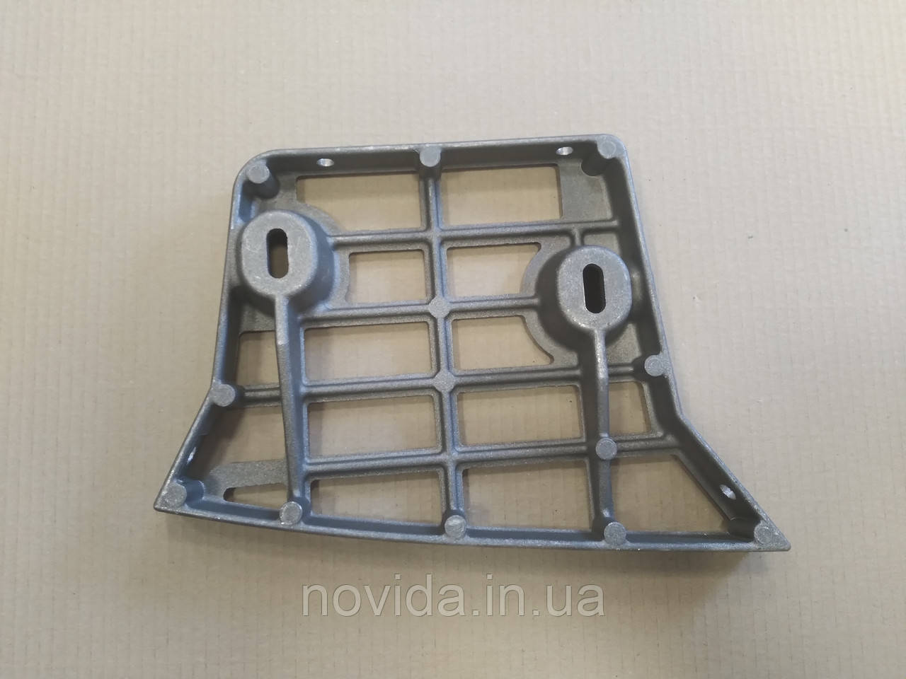 Підніжка кабіни Євро нижня права 65115-8405016