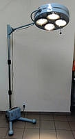 Операційної лампа на штативі з регулюванням фокусної відстані Famed Operation Lamp
