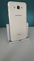 Смартфон БУ Samsung( SM- J700H) Galaxy J7/16GB біло-золотий, фото 2