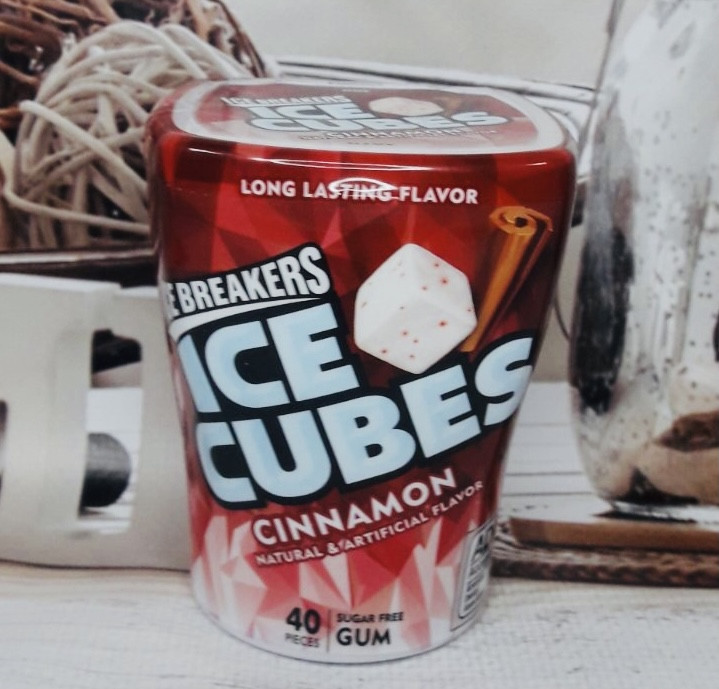 Кубики жвачки ICE BREAKERS Ice Cubes  "Корица"