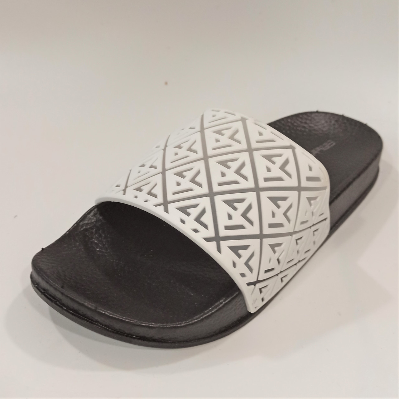 Шльопанці чорно-білі Calypso (код 1018) розміри: 36-40