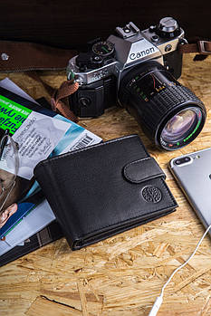 Чоловічий шкіряний гаманець Betlewski з RFID 9,5 х 12,5 х 2 (ETPM-KZ-60) - чорний