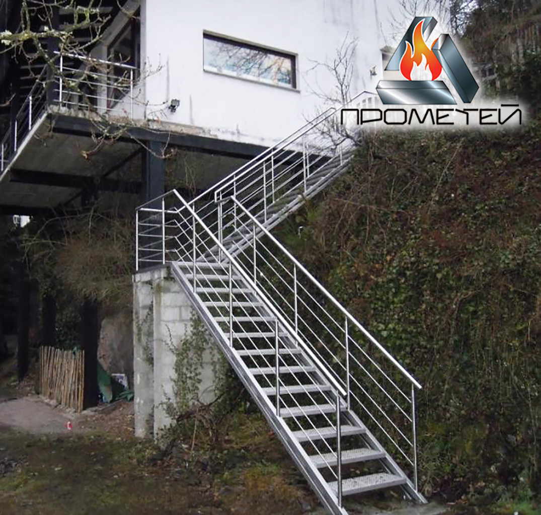 Г-образные металлические лестницы открытого типа с площадкой - цена от производителя - фото 1 - id-p1436604037