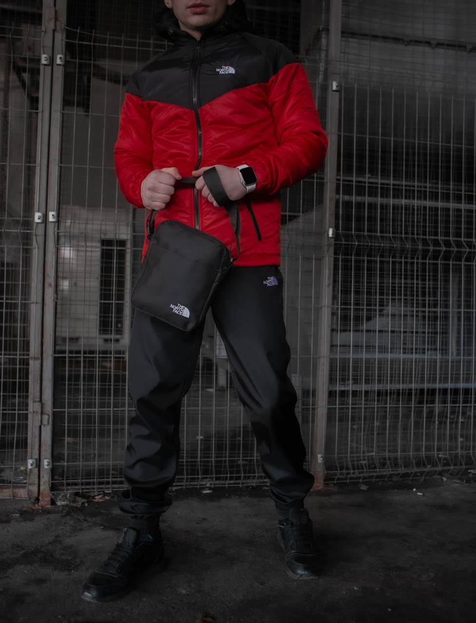 Костюм чоловічий The North Face Вітрівка червона - чорна+Штани чорні+ Барсетка TNF