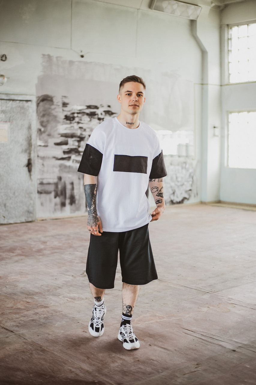 Футболка "Freedom" біла чорна + Шорти трикотажні чорні . Костюм Oversize літній чоловічий спортивний