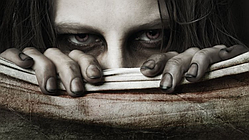 Наклейка на заднє скло автомобіля 3D 130cm*70cm